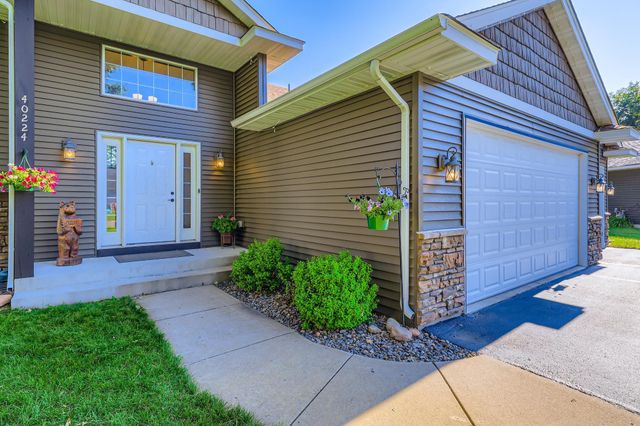 40224 Golden Way, North Branch, MN 55056