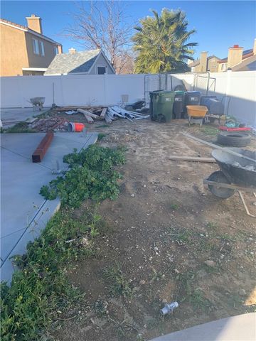 40046 Becky, Palmdale, CA 93551