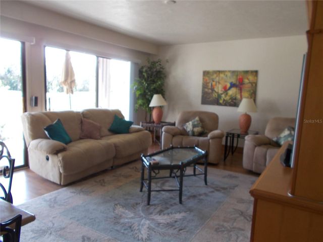 543 MAPLE LEAF COURT 543, Haines City, FL 33844