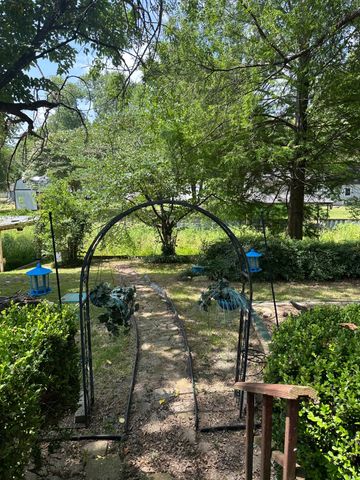 355 Spring Valley Street, Gun Barrel City, TX 75156