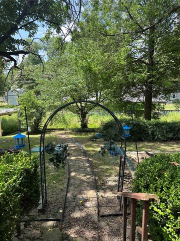 355 Spring Valley Street, Gun Barrel City, TX 75156