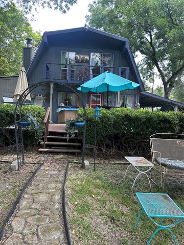 355 Spring Valley Street, Gun Barrel City, TX 75156