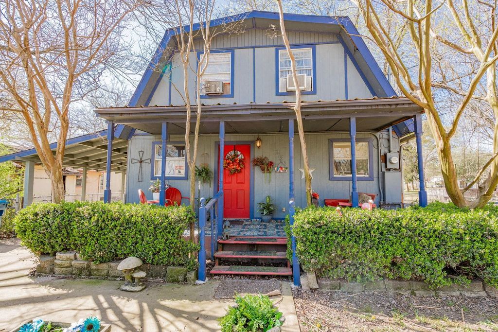 355 Spring Valley Street, Gun Barrel City, TX 75156