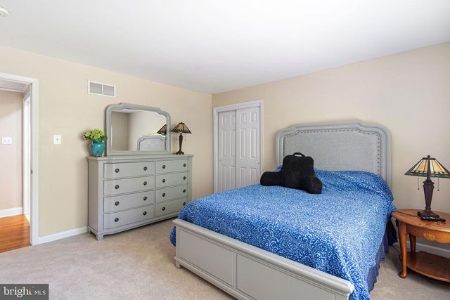 2076 SAINT PETERS RD, Pottstown, PA 19465