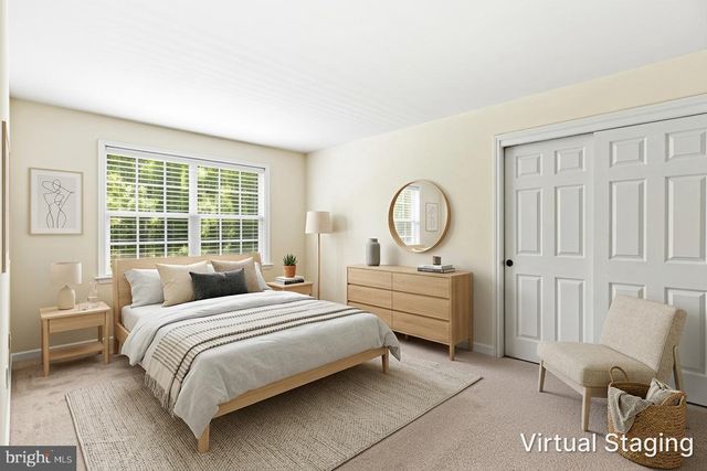 2076 SAINT PETERS RD, Pottstown, PA 19465