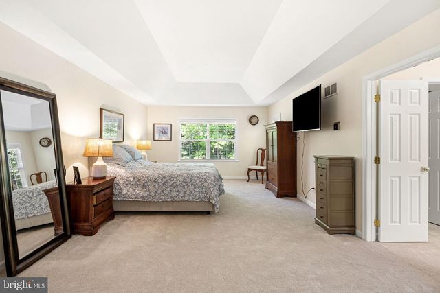 2076 SAINT PETERS RD, Pottstown, PA 19465