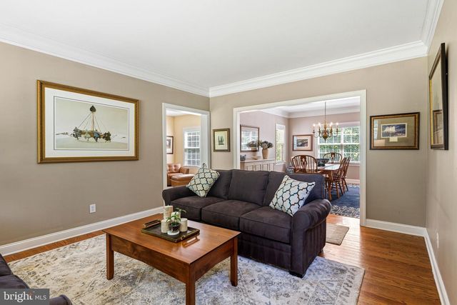 2076 SAINT PETERS RD, Pottstown, PA 19465