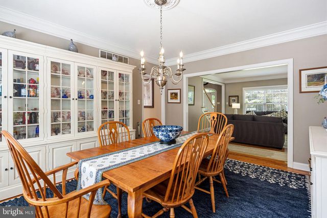 2076 SAINT PETERS RD, Pottstown, PA 19465
