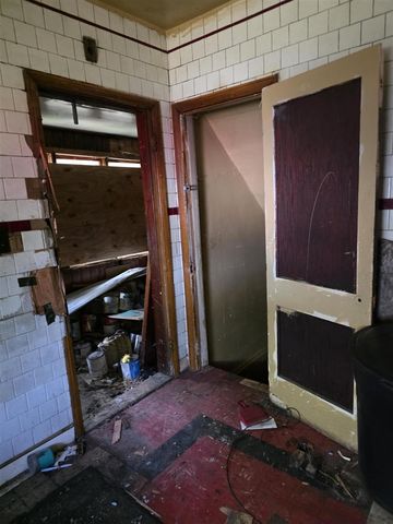 13036 Filbert Street, Detroit, MI 48205