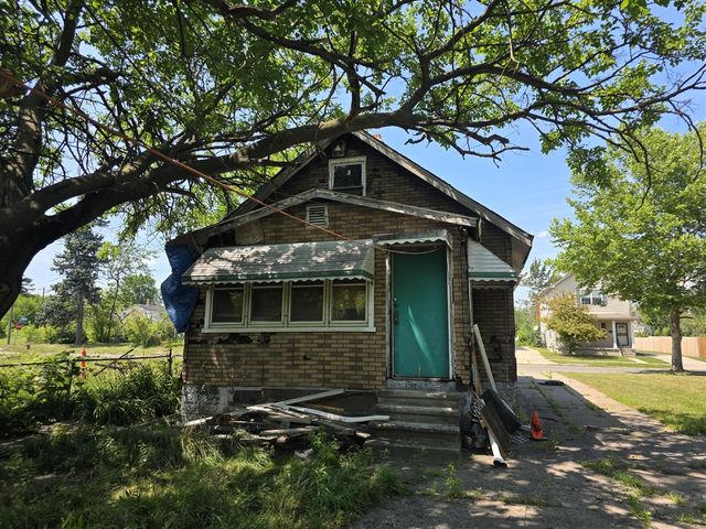 13036 Filbert Street, Detroit, MI 48205