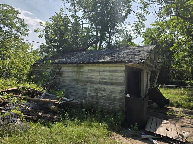 13036 Filbert Street, Detroit, MI 48205