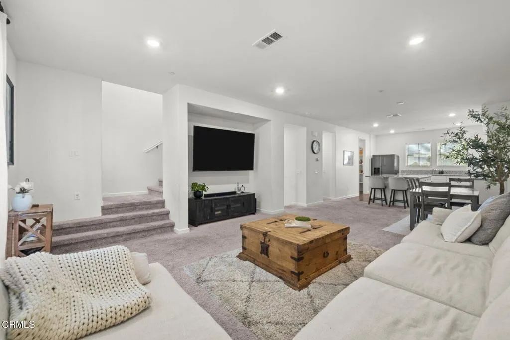 586 Apricot Lane, Fillmore, CA 93015