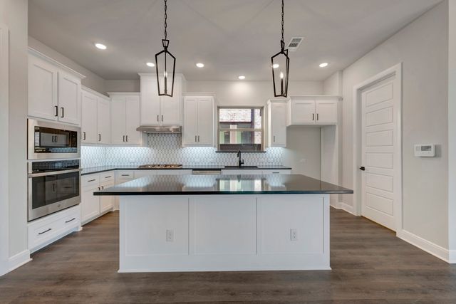 1857 Lightner Road, Van Alstyne, TX 75495