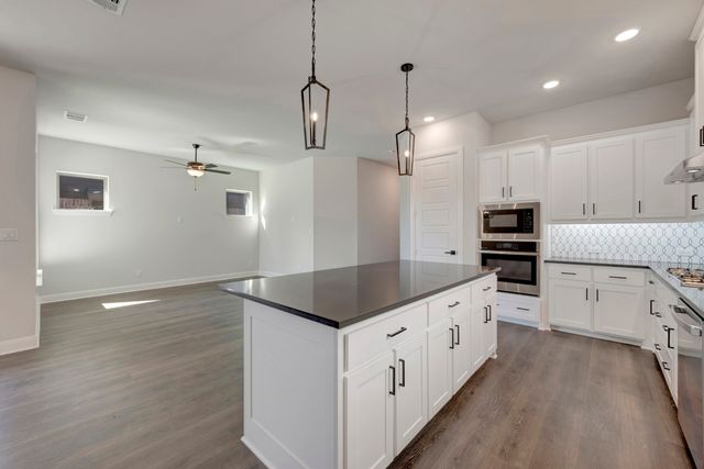 1857 Lightner Road, Van Alstyne, TX 75495