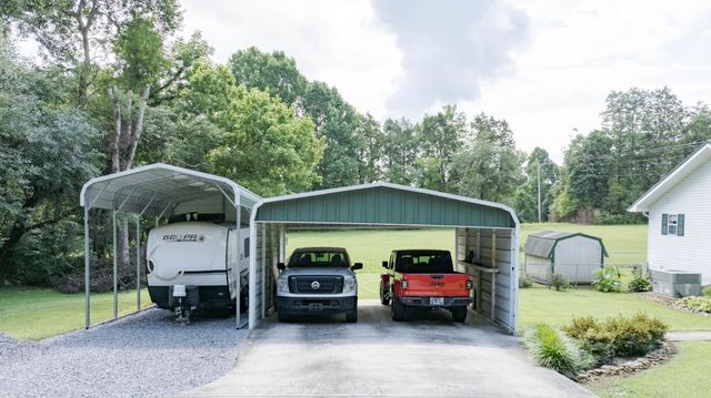8664 Old Dixie Highway, Spring City, TN 37381