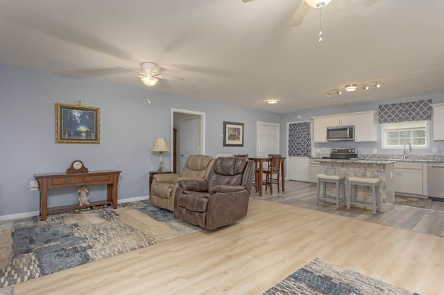 8664 Old Dixie Highway, Spring City, TN 37381