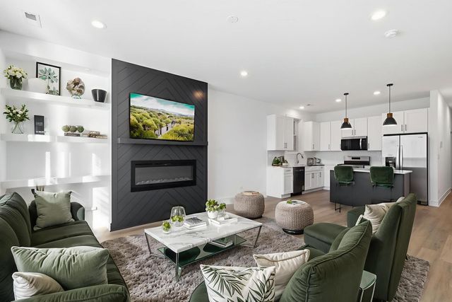 4739 S Indiana Avenue, Chicago, IL 60615