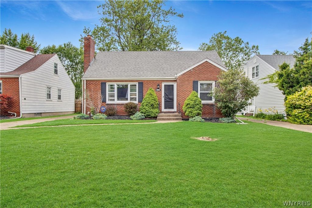 224 Paramount Parkway, Tonawanda, NY 14223