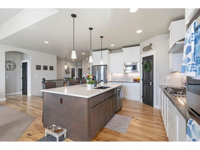 1815 Holloway Dr, Windsor, CO 80550