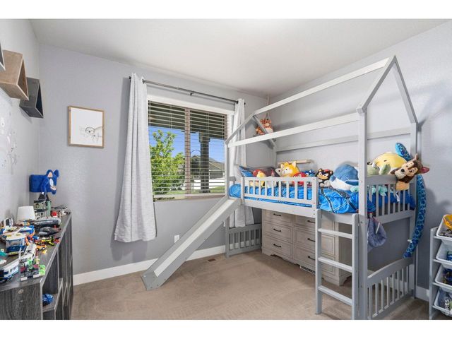 1815 Holloway Dr, Windsor, CO 80550
