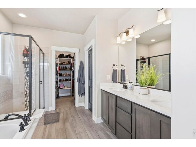 1815 Holloway Dr, Windsor, CO 80550