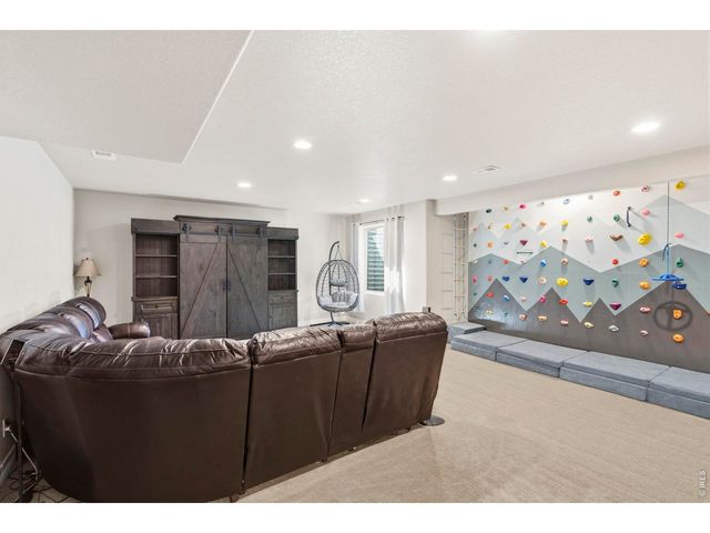 1815 Holloway Dr, Windsor, CO 80550