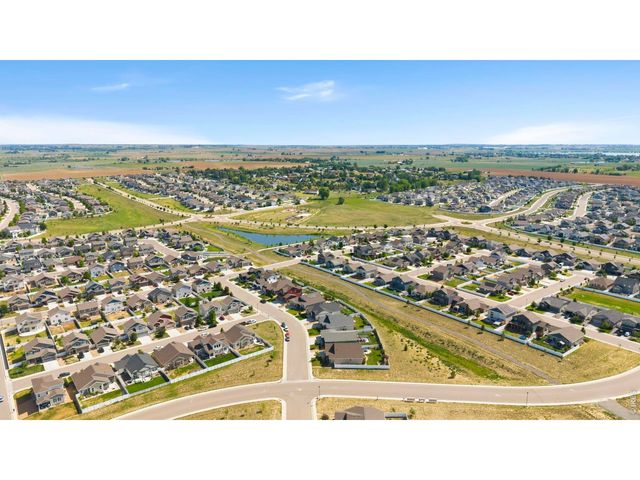 1815 Holloway Dr, Windsor, CO 80550