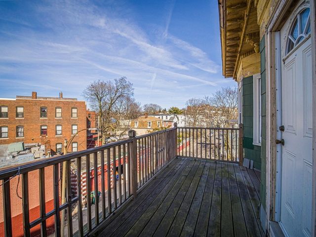 46 Glendale St. 3, Boston, MA 02125