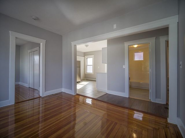 46 Glendale St. 3, Boston, MA 02125