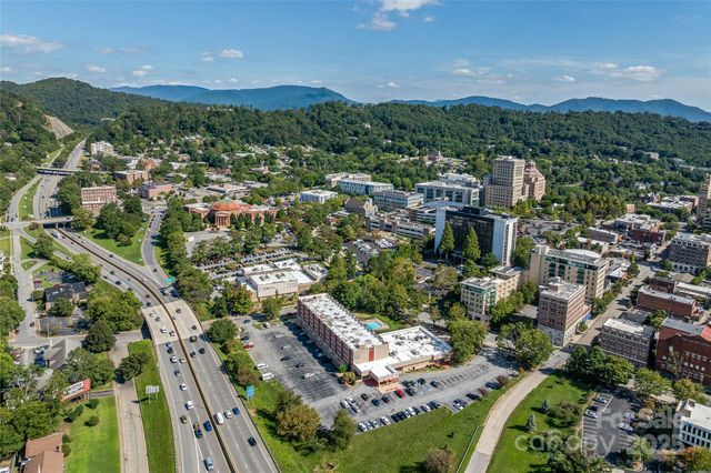 5 Horizon Hill Road, Asheville, NC 28804