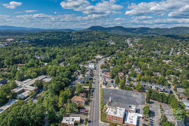 5 Horizon Hill Road, Asheville, NC 28804