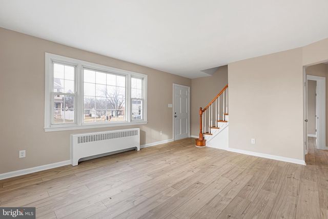 15 IRWIN AVE, New Castle, DE 19720