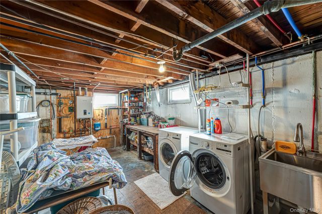 36 Sinclair Drive, Greenlawn, NY 11740