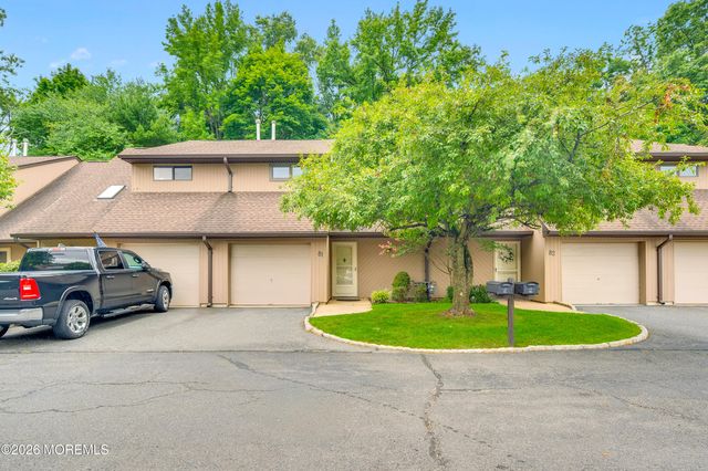 81 Wigwam Lane, Tinton Falls, NJ 07724
