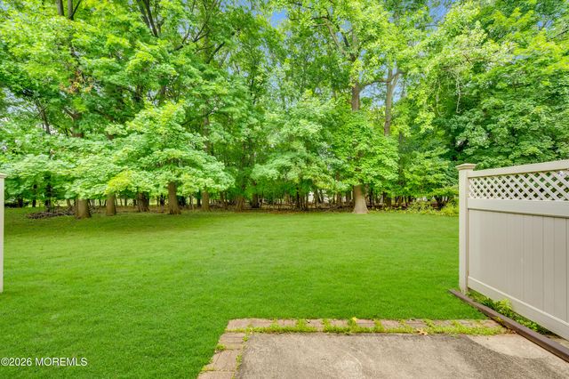 81 Wigwam Lane, Tinton Falls, NJ 07724