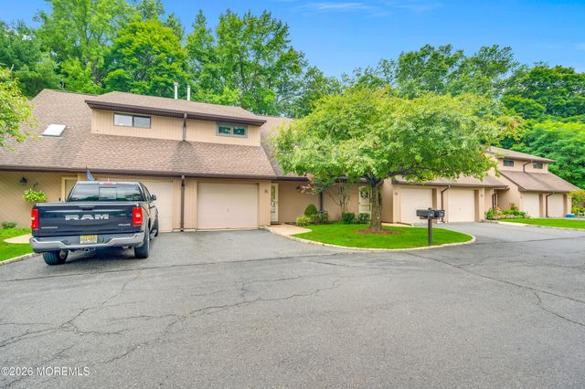 81 Wigwam Lane, Tinton Falls, NJ 07724
