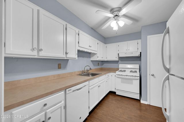 81 Wigwam Lane, Tinton Falls, NJ 07724