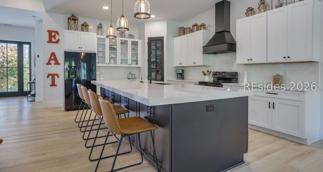 9 Barrier Beach Cv, Hilton Head Island, SC 29928