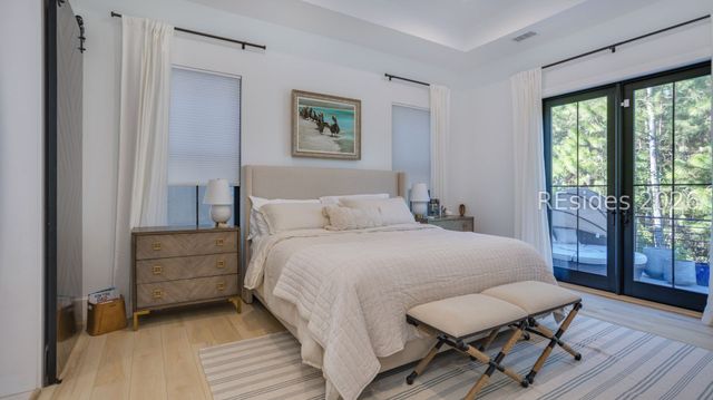 9 Barrier Beach Cv, Hilton Head Island, SC 29928