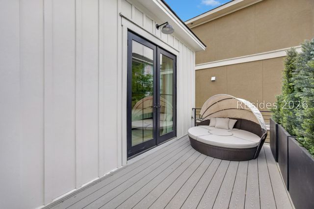 9 Barrier Beach Cv, Hilton Head Island, SC 29928
