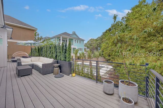 9 Barrier Beach Cv, Hilton Head Island, SC 29928