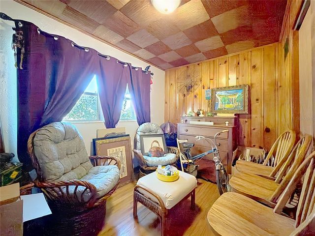 114 PARK AVENUE, Fruitland Park, FL 34731