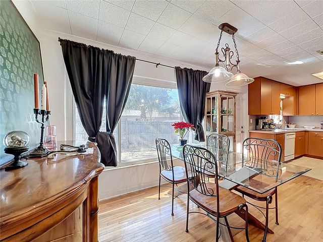 114 PARK AVENUE, Fruitland Park, FL 34731