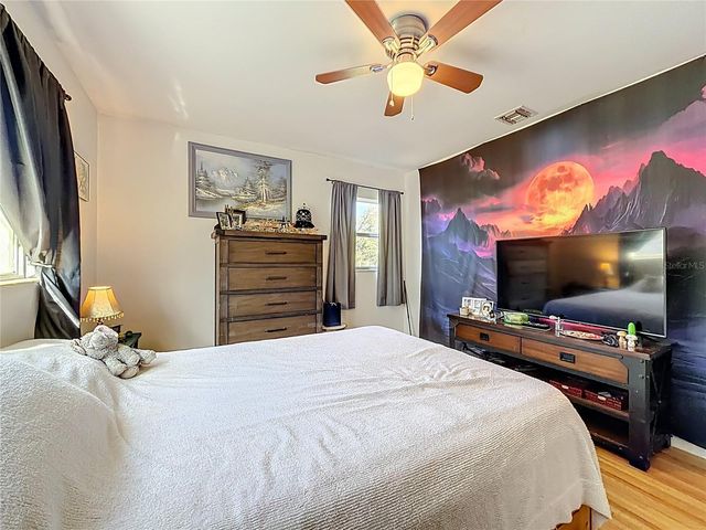 114 PARK AVENUE, Fruitland Park, FL 34731