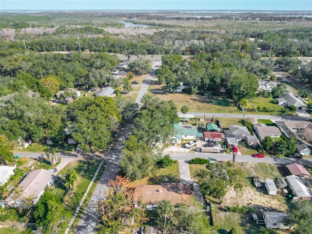 114 PARK AVENUE, Fruitland Park, FL 34731