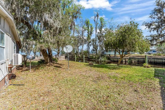 104 Creek Lane, Palatka, FL 32177