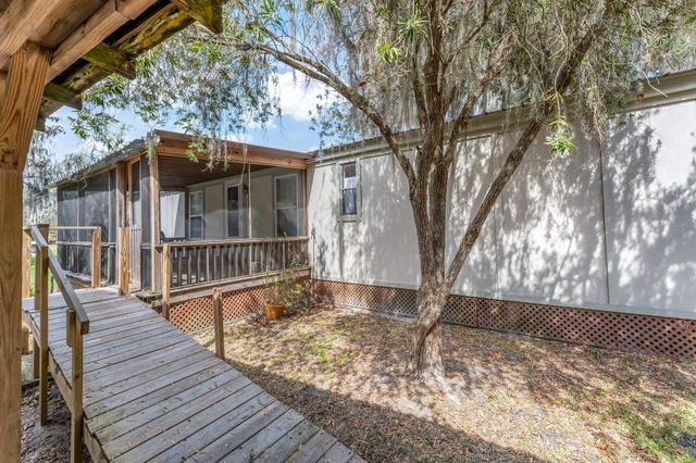 104 Creek Lane, Palatka, FL 32177