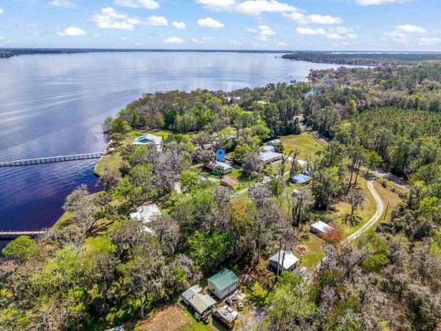 104 Creek Lane, Palatka, FL 32177