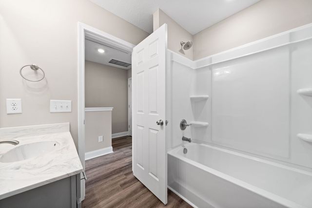 1165 Meadowhill Ln Unit F, Clarksville, TN 37043