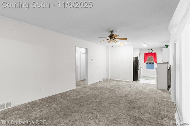 1140 Round Lake Road, White Lake, MI 48386